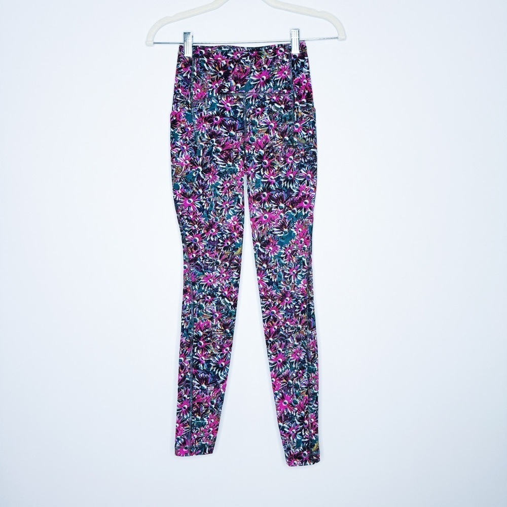 Lululemon - Floral Print Leggings
